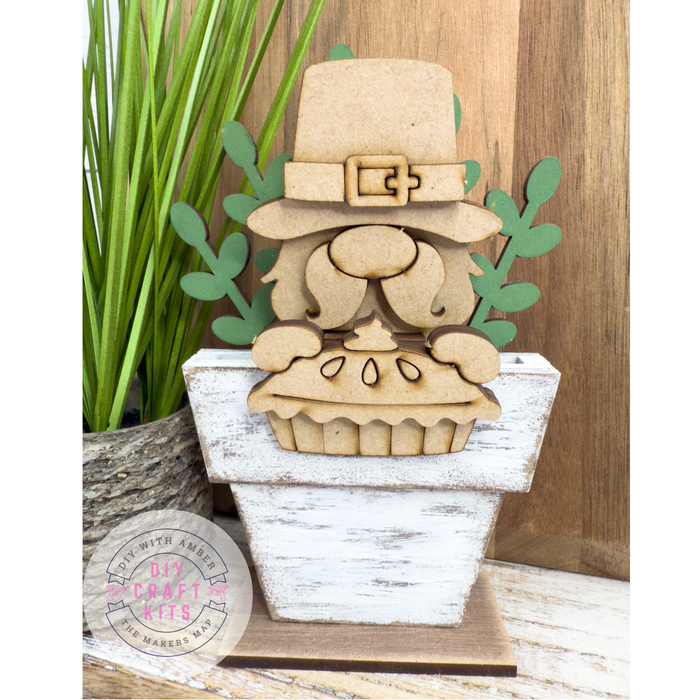 Gnome with Pie Hugger Kit