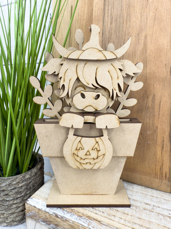 Highland Cow with Candy bucket Hugger Kit