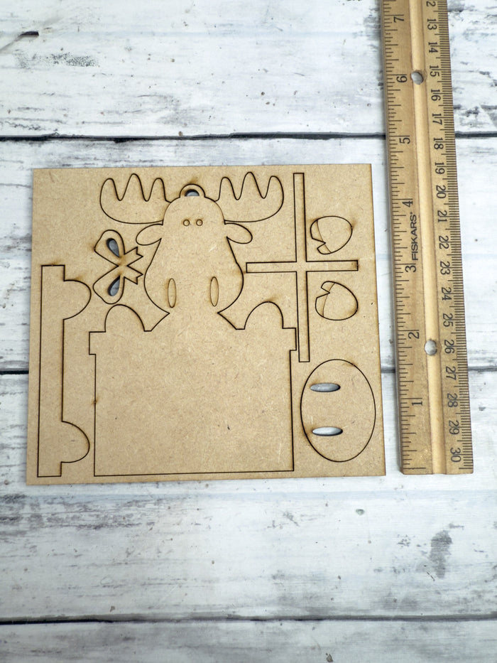 Moose with Gift Ornament DIY Kit