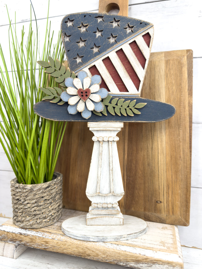 Patriotic Flourish Hat Insert for Spindle Base