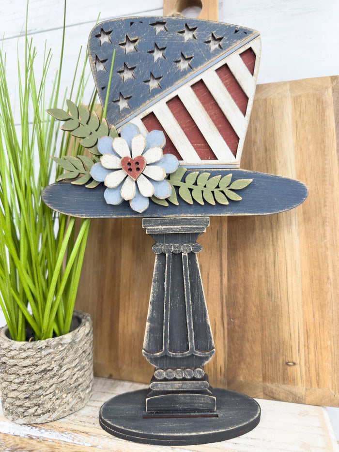 Patriotic Flourish Hat Insert for Spindle Base