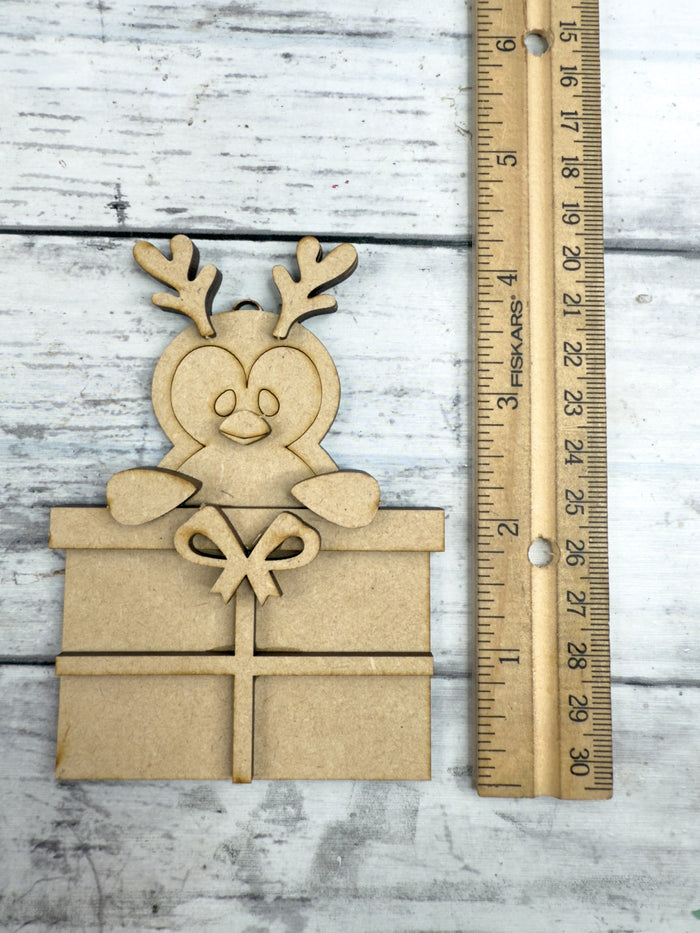 Penguin with Gift Ornament DIY Kit