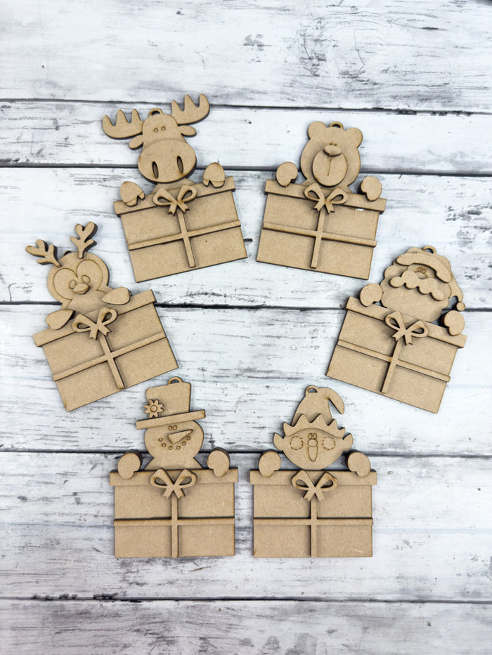 Santa with Gift Ornament DIY Kit