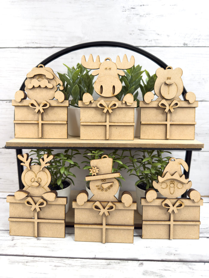 Santa with Gift Ornament DIY Kit