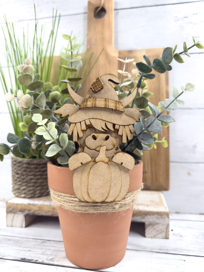 Scarecrow Highland Cow and Pumpkin Hugger Kit