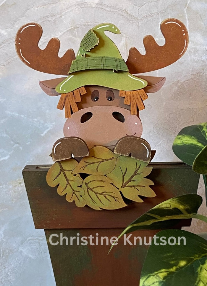Scarecrow Moose and Leaves Hugger Kit
