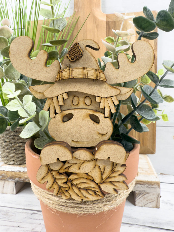 Scarecrow Moose and Leaves Hugger Kit