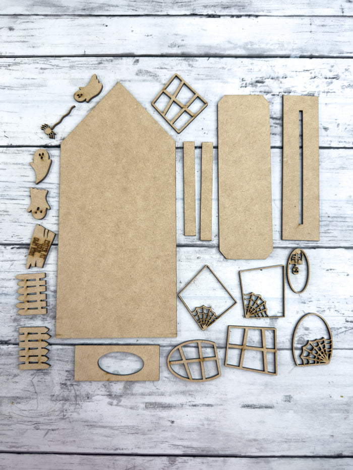 SPOOKY Haunted House with ghosts Sitter Halloween DIY Kit