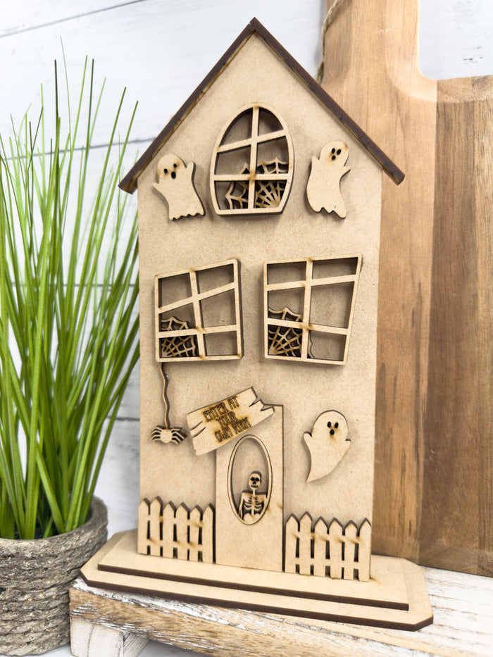 SPOOKY Haunted House with ghosts Sitter Halloween DIY Kit