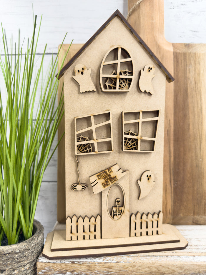 SPOOKY Haunted House with ghosts Sitter Halloween DIY Kit